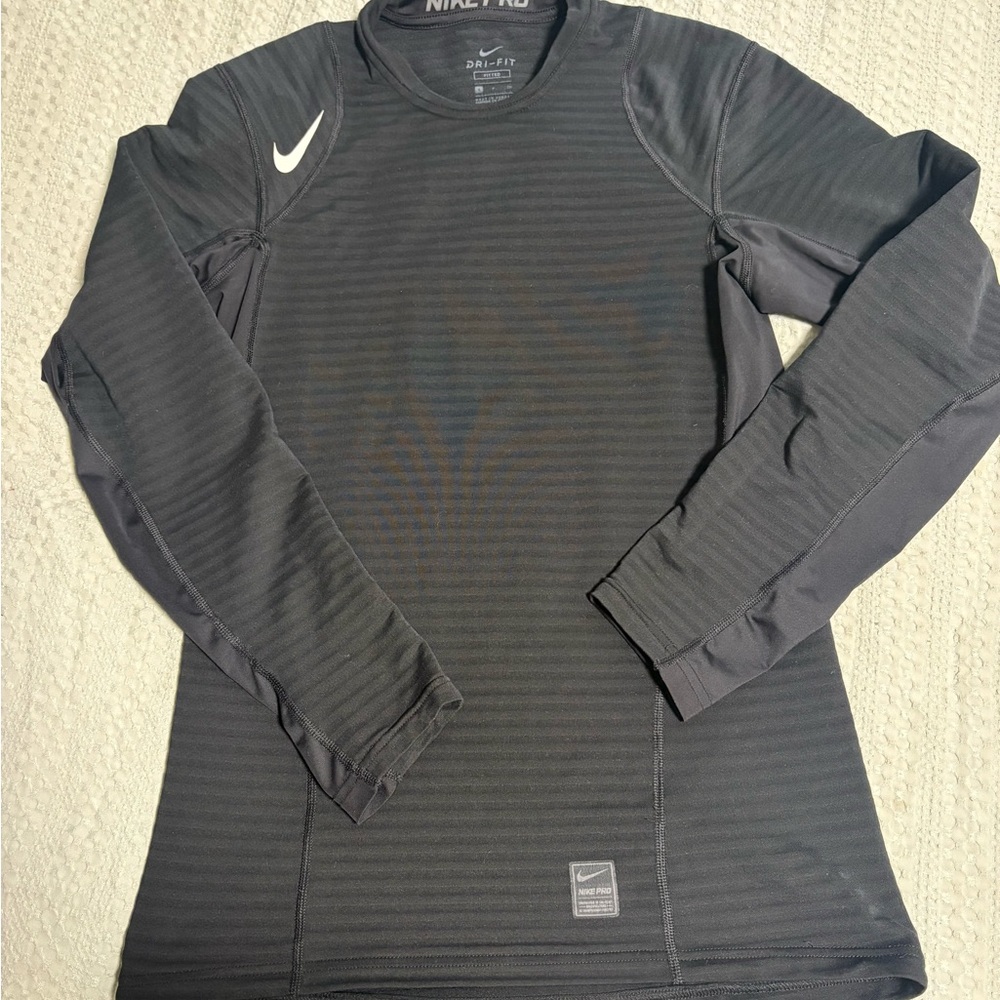Nike Men's Dark Gray Long Sleeve Tee